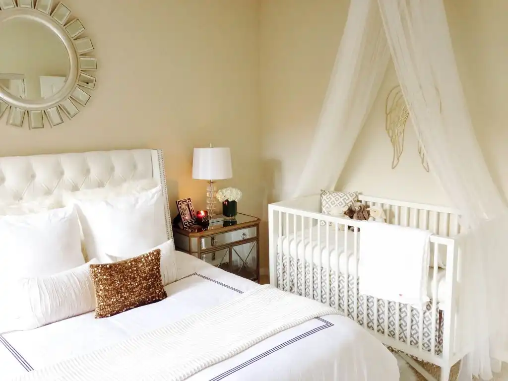 26 ways to successfully combine a master bedroom and nursery