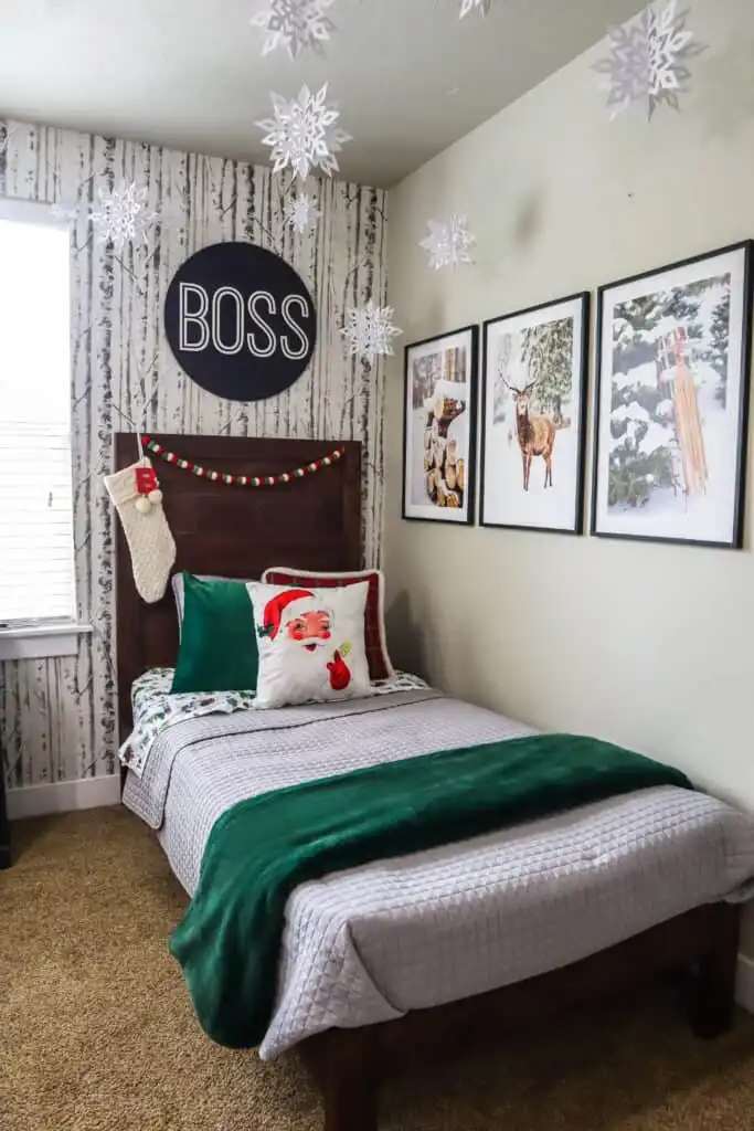 how to decorate your babys nursery for christmas on a budget