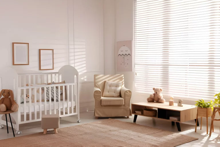 how to choose a safe crib for your baby